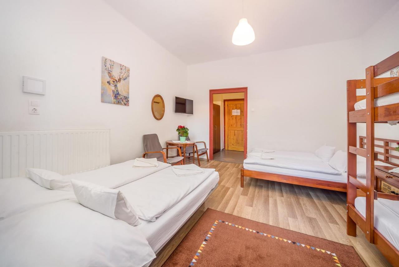 Lipicai Hotel Es Etterem Szilvásvárad エクステリア 写真