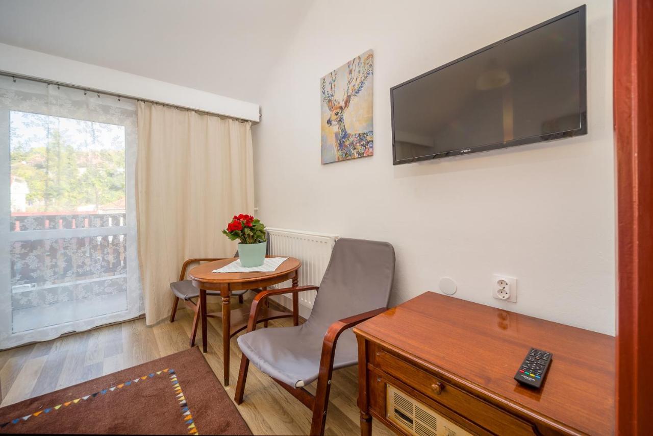 Lipicai Hotel Es Etterem Szilvásvárad エクステリア 写真