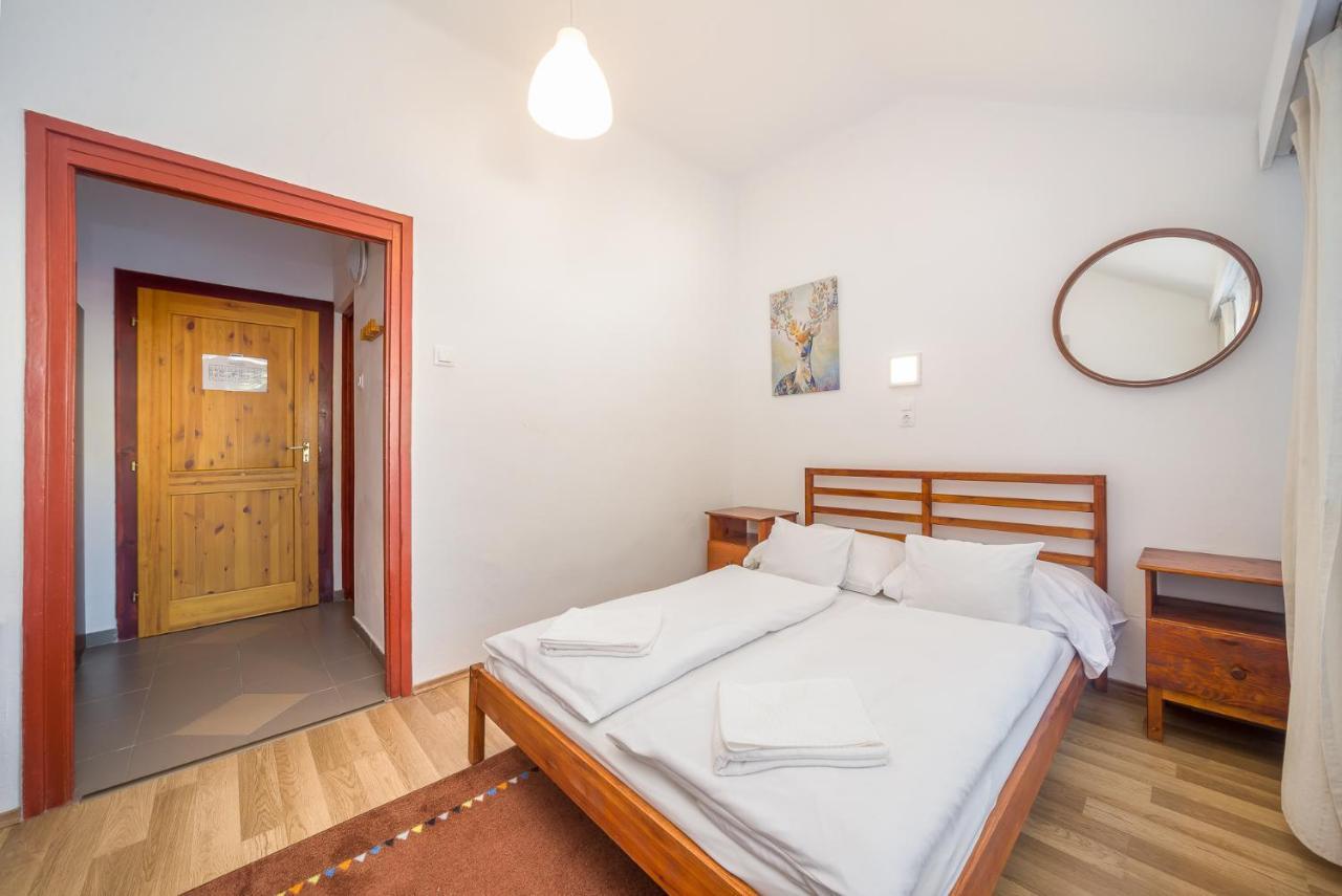 Lipicai Hotel Es Etterem Szilvásvárad エクステリア 写真