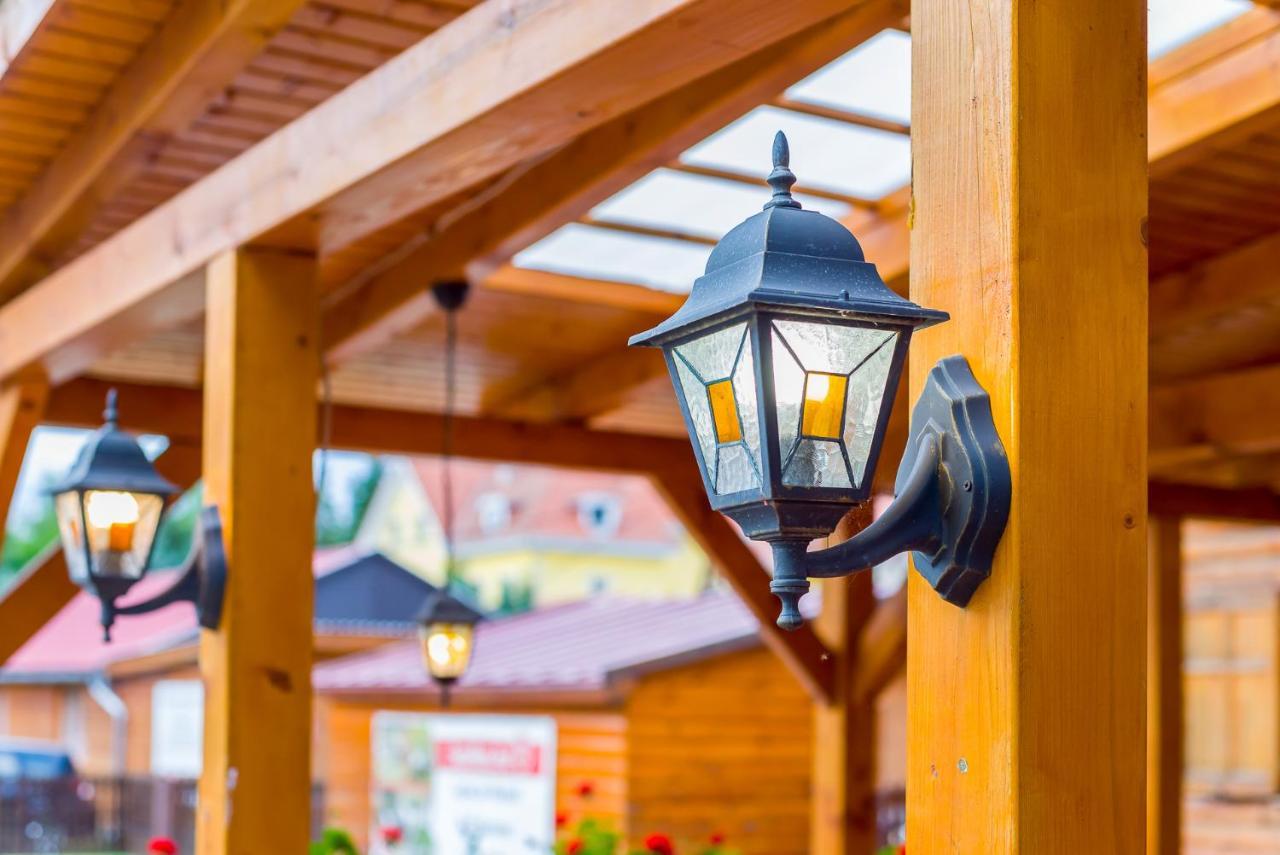 Lipicai Hotel Es Etterem Szilvásvárad エクステリア 写真